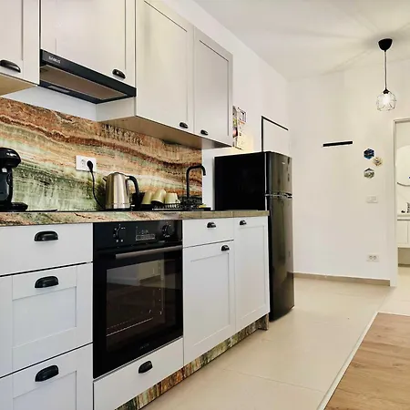 Joy Mara 70 * Timişoara